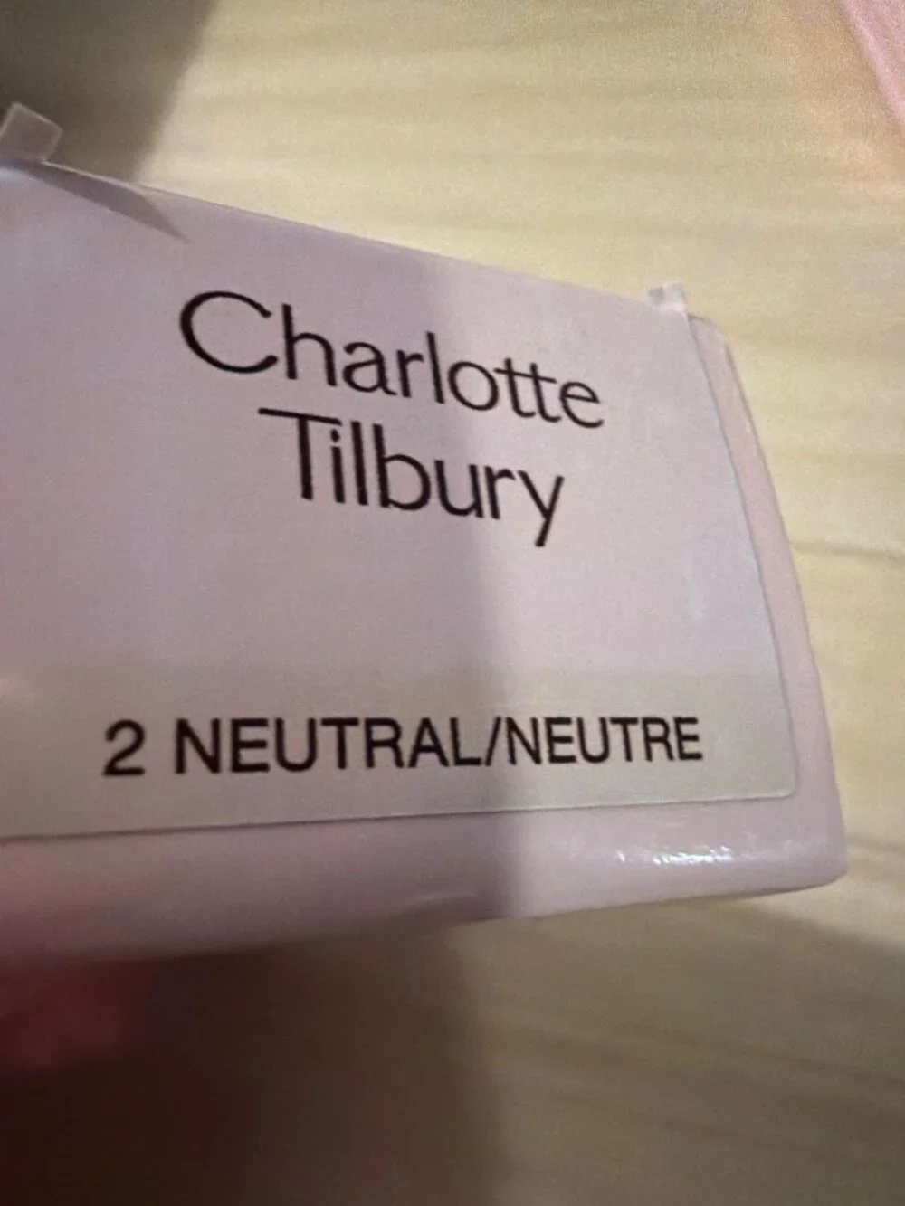 Charlotte Tilbury 2 Neutral Airbrush All Day Flawless Foundation 10 fl. oz